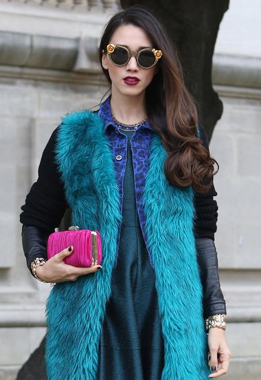 super hot female: BLUE BLUE BLUE